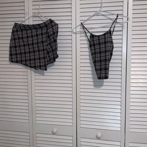 Two piece crop top and squirt set